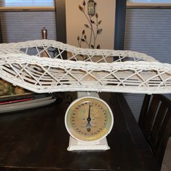 Antique baby Scale 1960’s