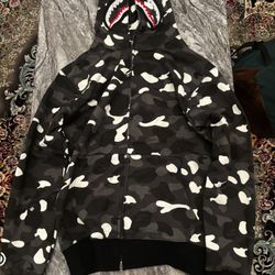 Black camo bape hoodie