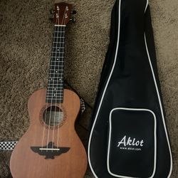 Brand New Aklot Ukelele With Case And Strap (never Used)