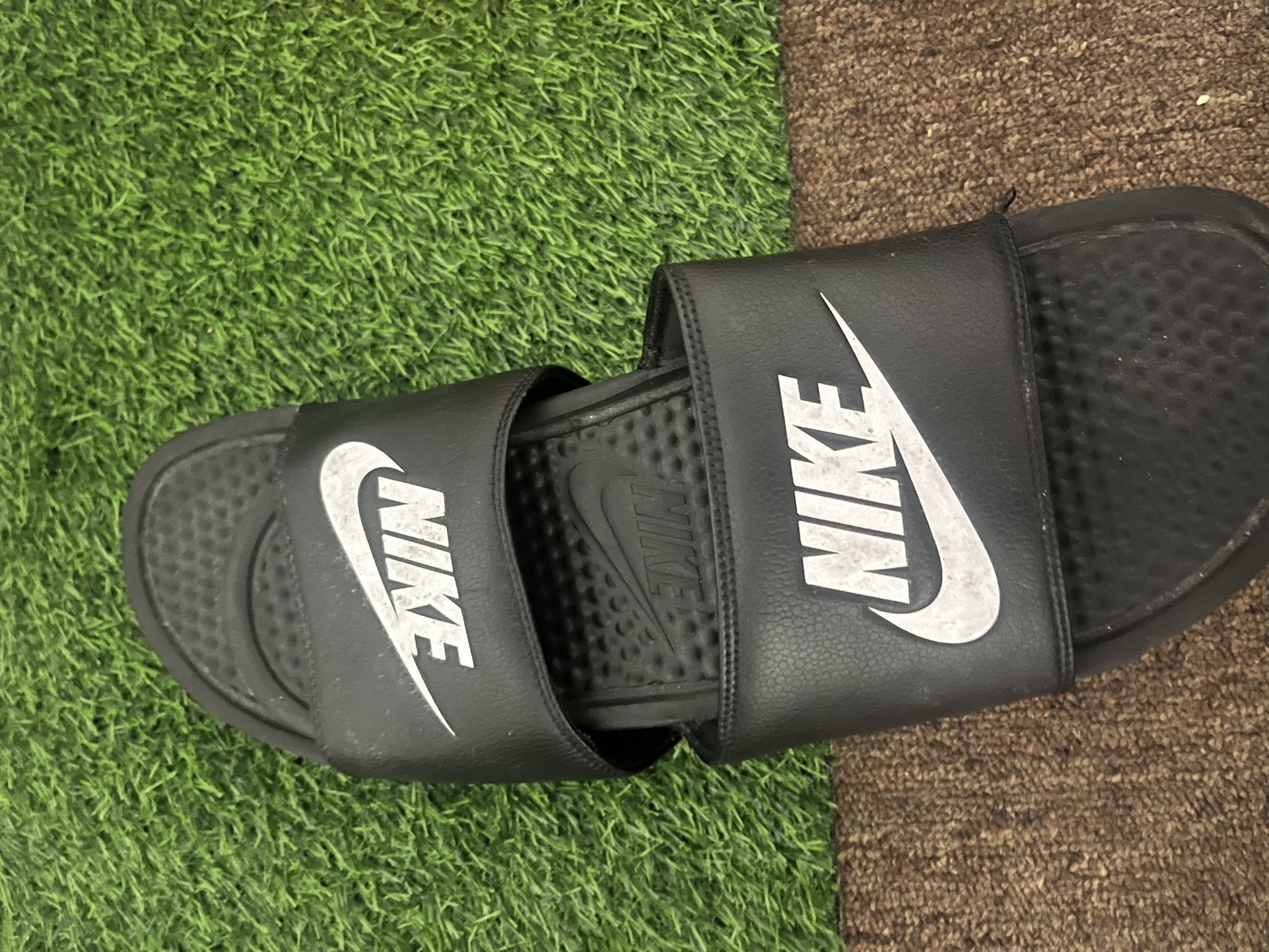 Nike Slides Size 10