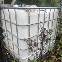 Water Tote 275 Gallon 