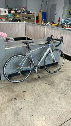 Giant Defy 2 Aluxx 26” Road Bike