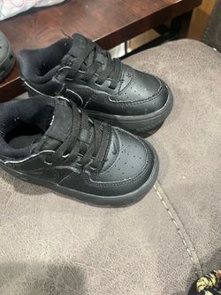 Air Force ones size 7
