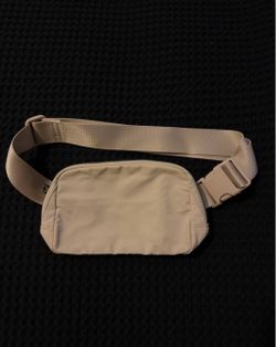 amazon fanny pack 5x7.8”