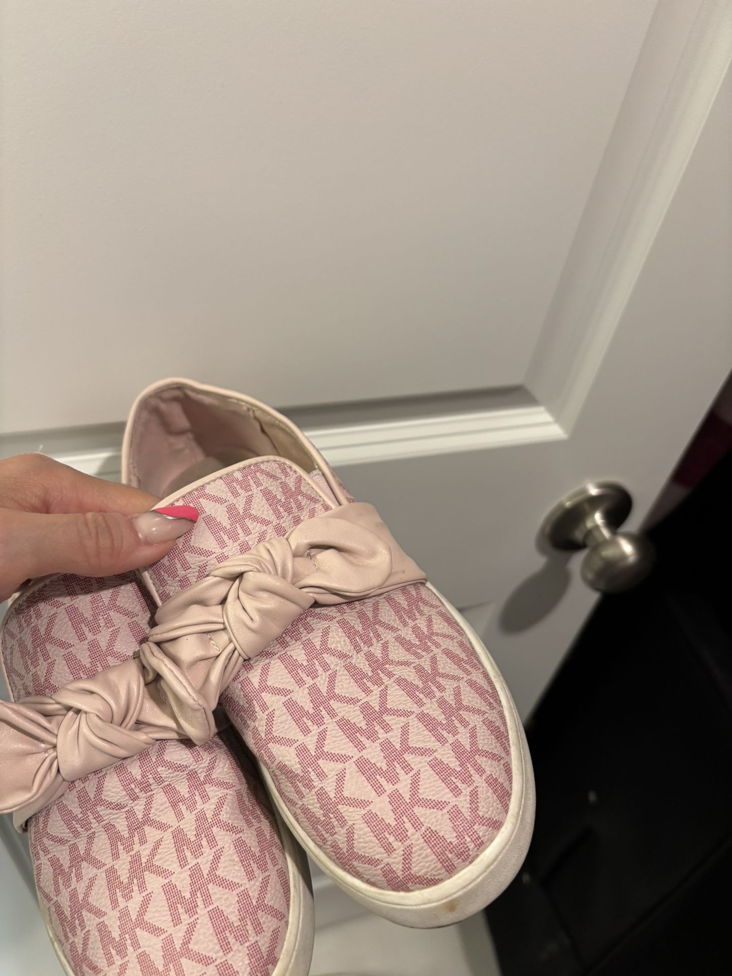 Pink Michael Kors Girls Shoes