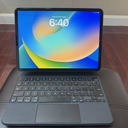 Apple iPad Pro 11in 3rd Gen 128GB Silver With Magic Keyboard 🔥Negotibale 🔥 