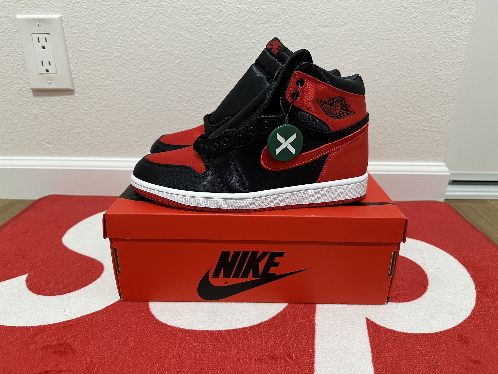 Jordan 1 Satin Bred Size 8
