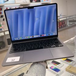 MacBook Air M3 256gb 8Ram