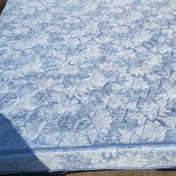 Full Size Mattress 