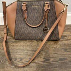 Michael Kors Hand Bag