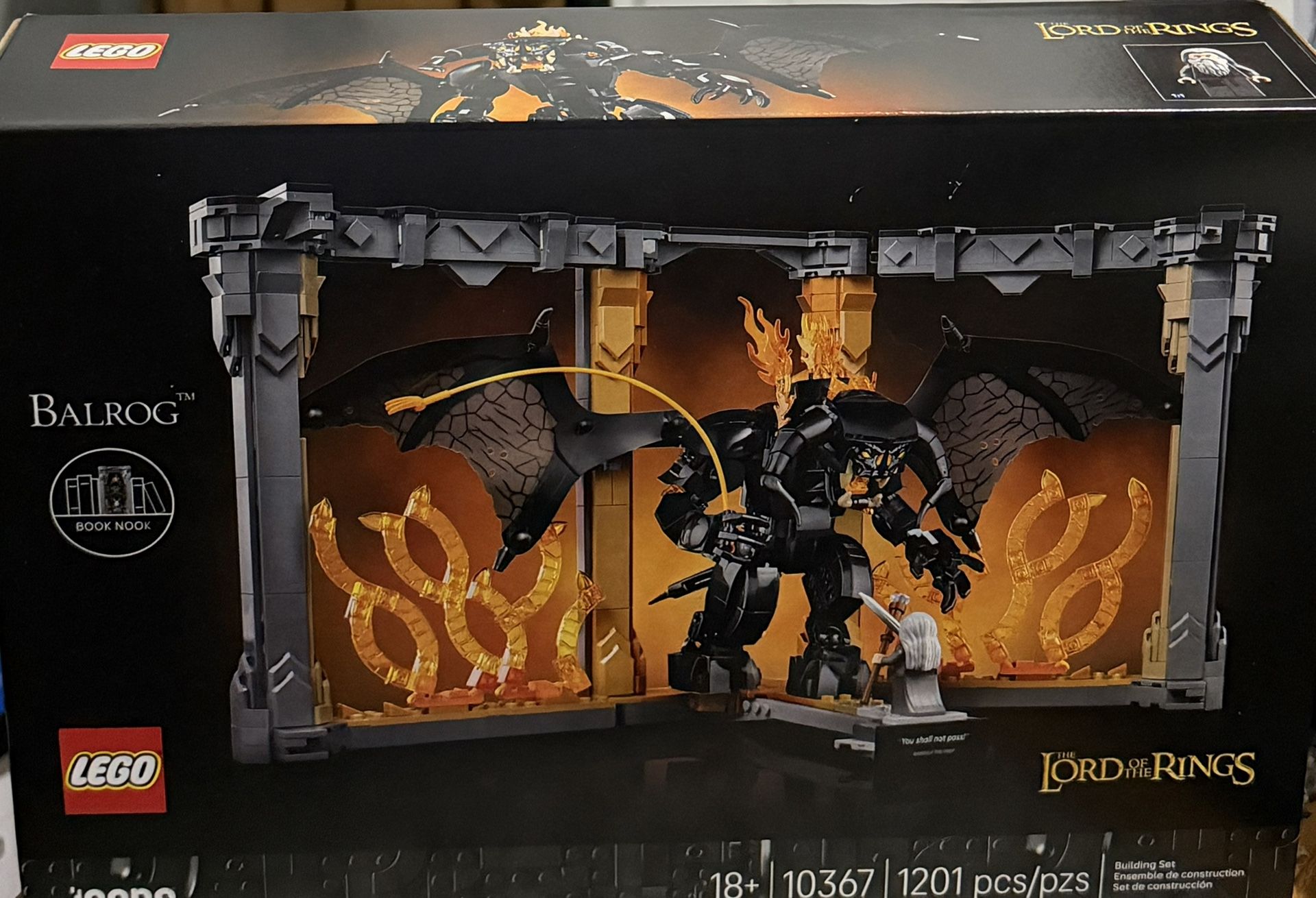LEGO   "You Shall Not Pass!" moment from The Lord of the Rings with the LEGO Icons Balrog Book Nook