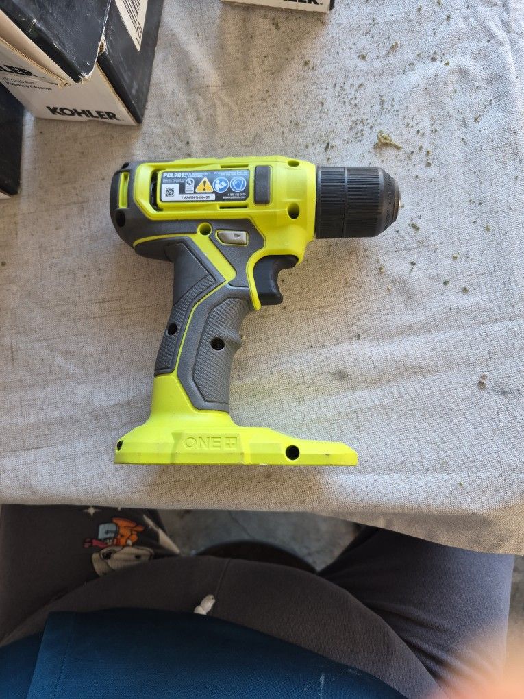 Ryobi 3/8 18V DRILL