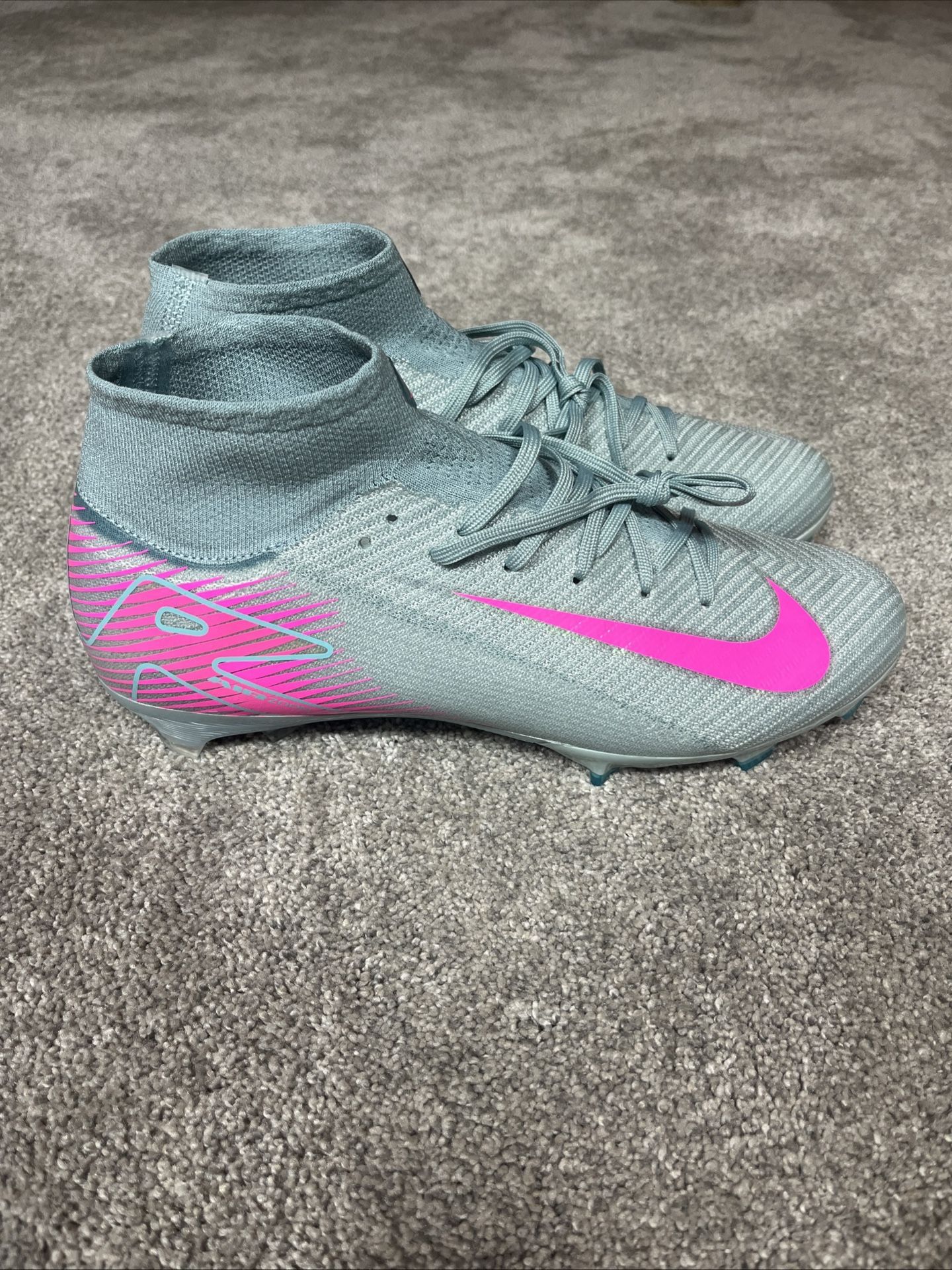 Size 10.0M (11.5W) Nike Mercurial Superfly Elite FG