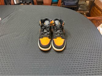 Air Jordan’s 1 mid se (gs)