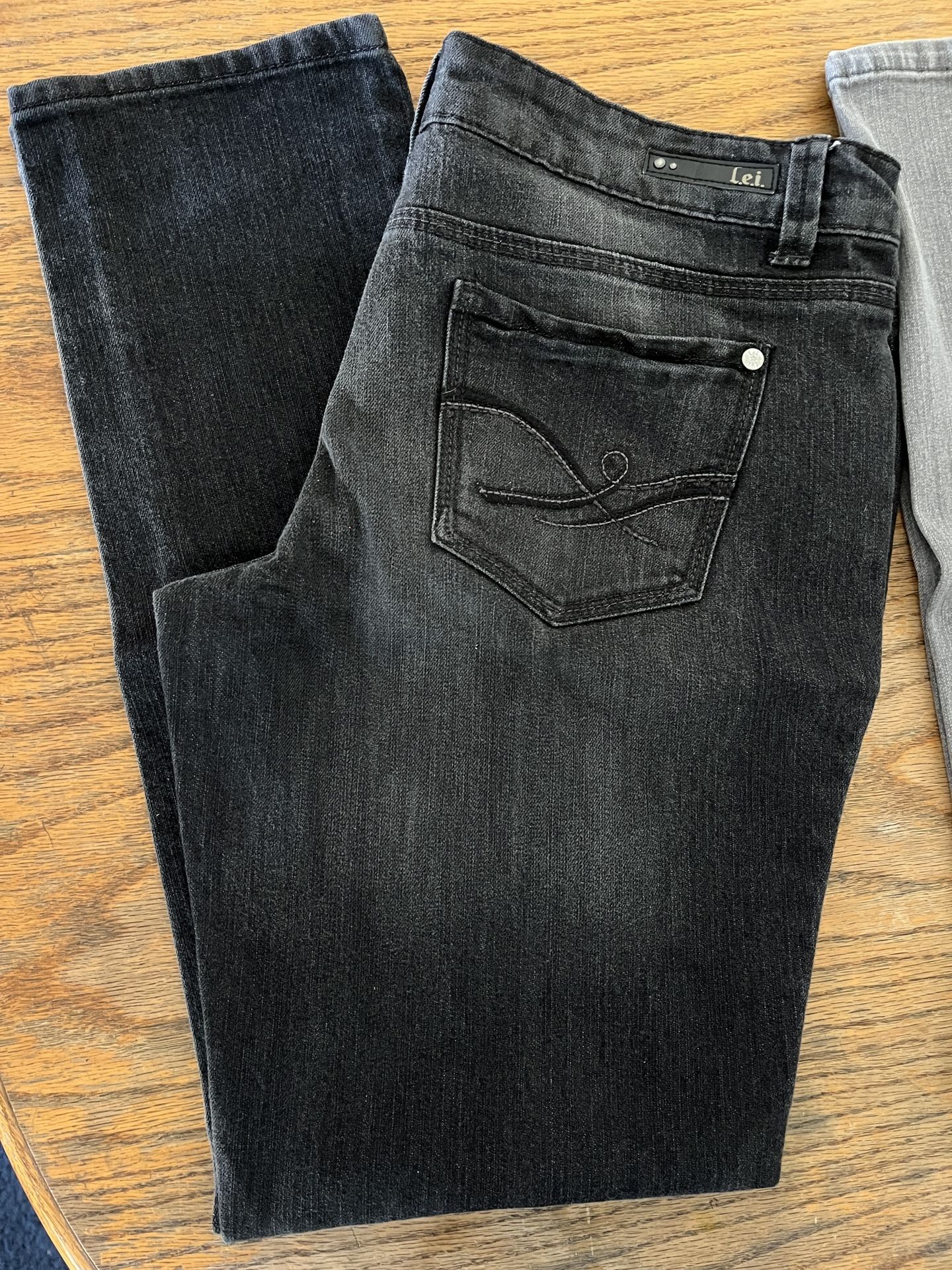 Lei Ashley Black Skinny Jeans Size 11 In Lightly Used Great Condition