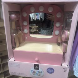 Child Play Wooden Vanity Set 