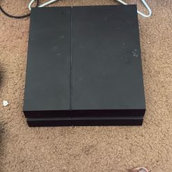 PS4 CONSOLE