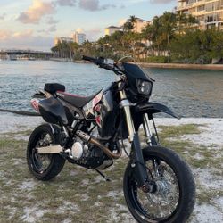 2022 Suzuki Drz 400sm