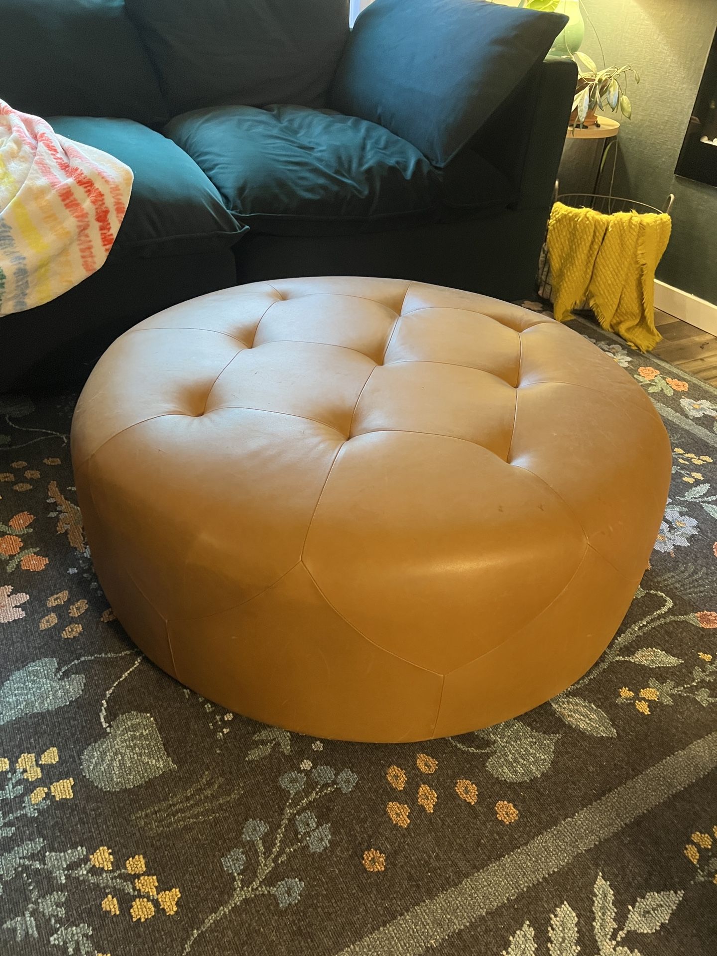 Article Brand Ottoman
