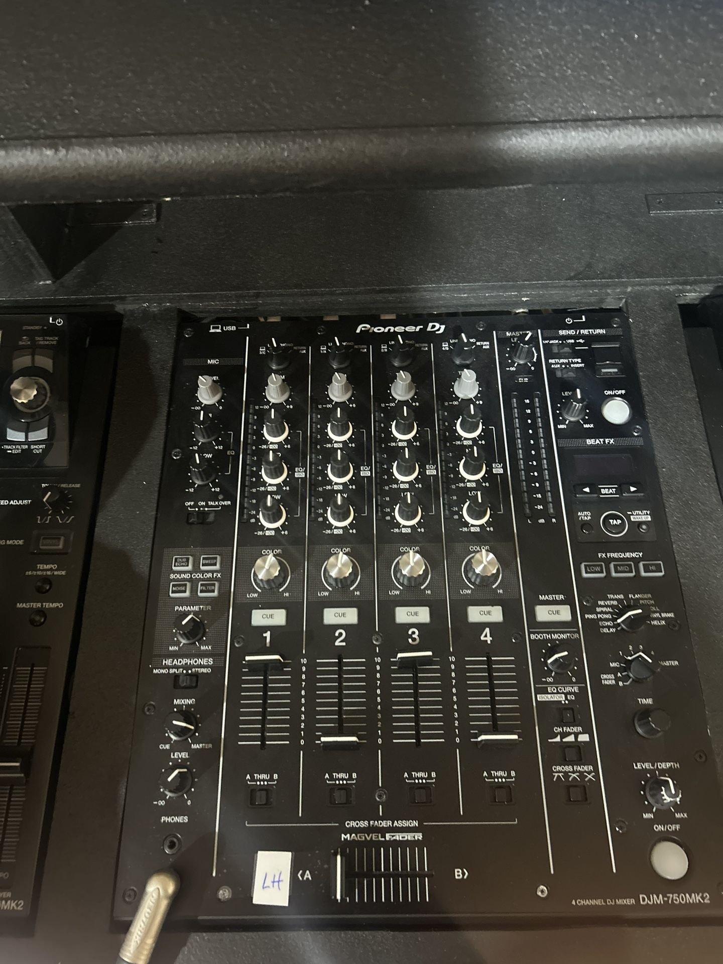 4 Channel Audio mixer