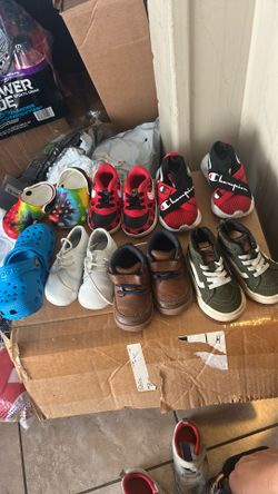 Shoes10 Dólares Cada Uno