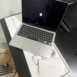 MacBook Air 13 Inch M3 Ram 8G 256GB