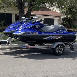 2009 Jet Skies