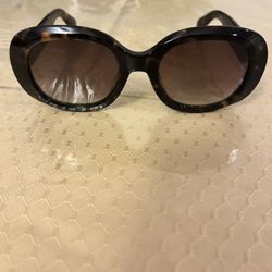 QUAY Sunglasses 