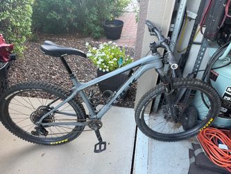 Trek Rosco 8 large