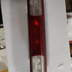 2005 Gmc Sierra 3rd Brake Light