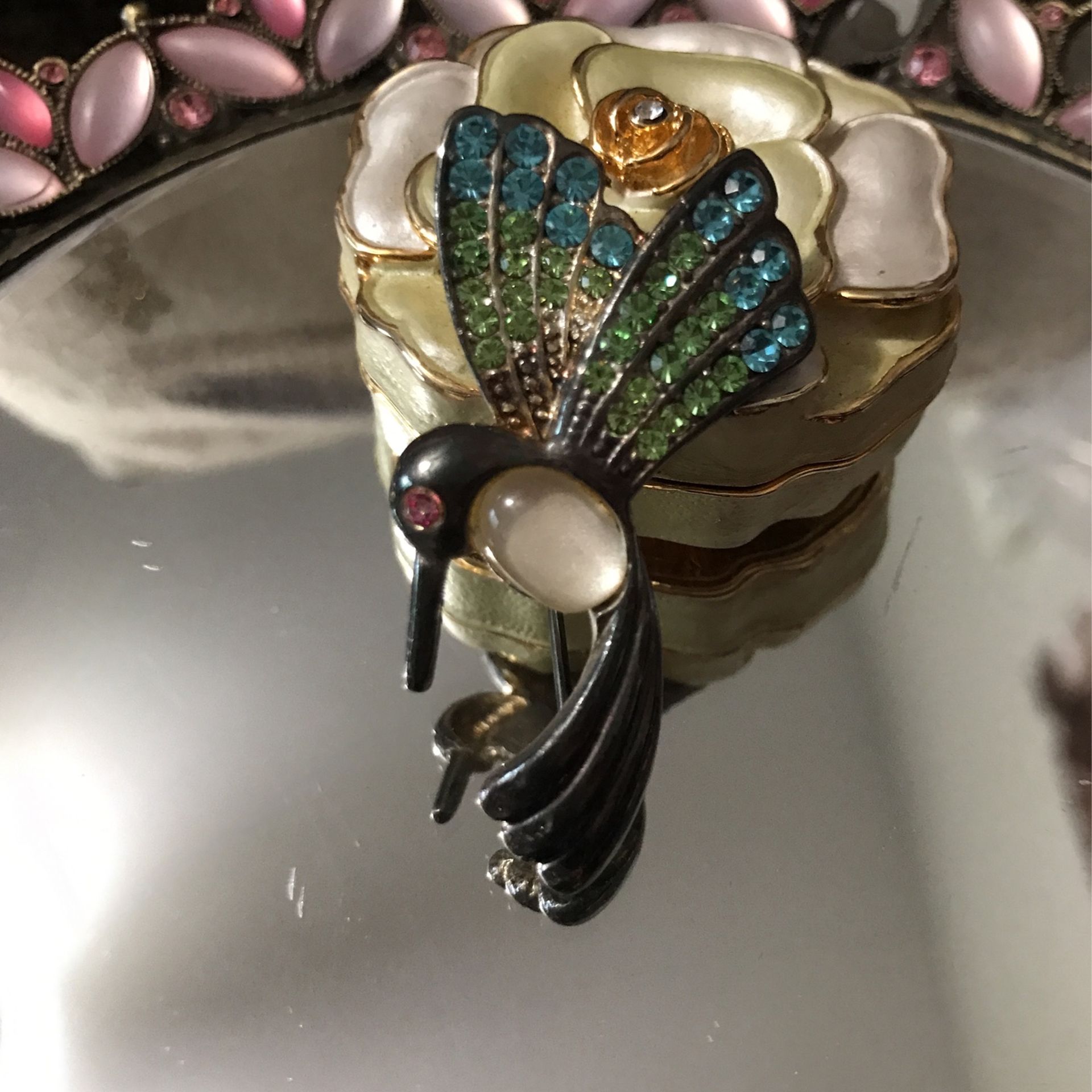 Beautiful ! Hummingbird Vintage Pin/Brooch