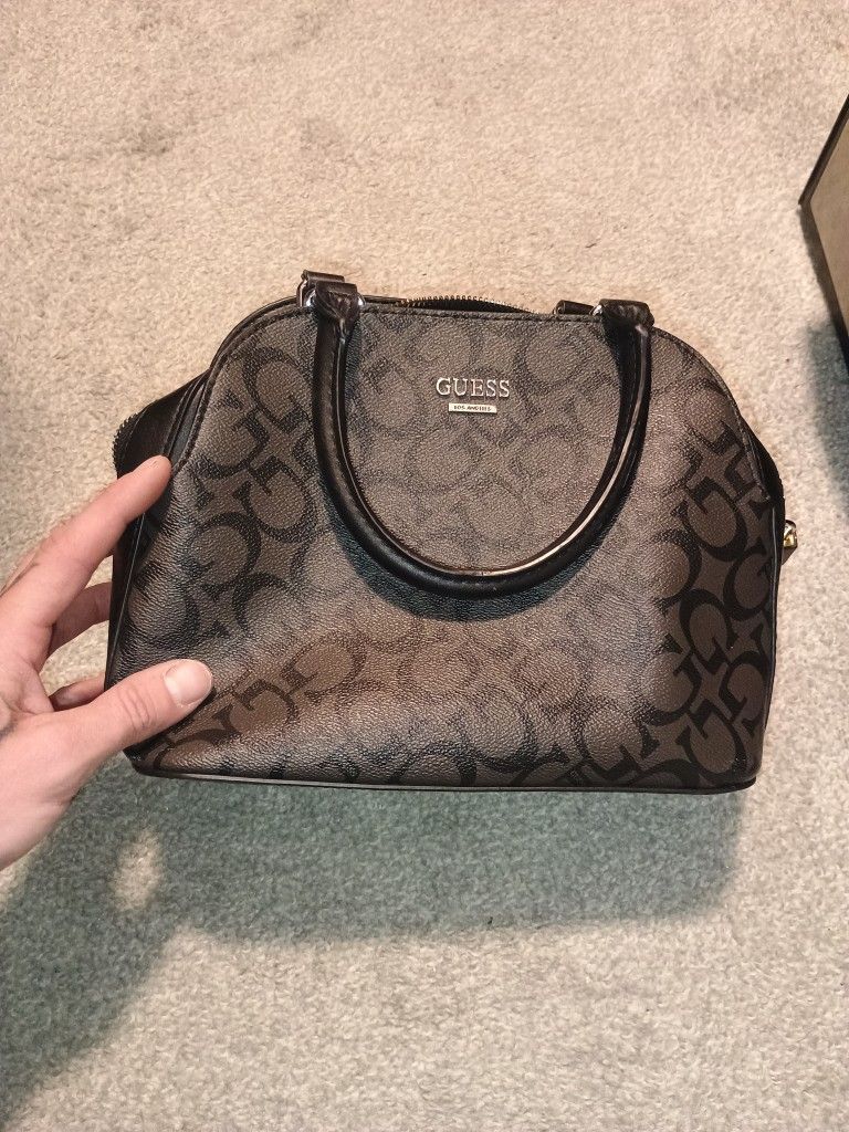 Guess Handbag / Purse