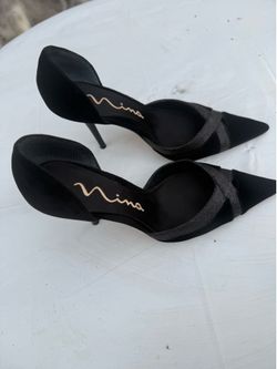 Nina black velvet 3” heels (size 61/2)