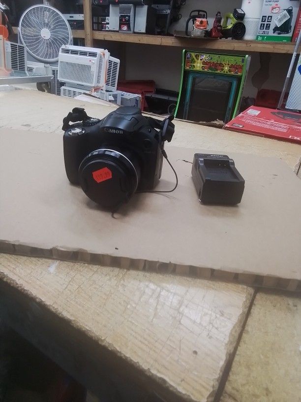 Canon PowerShot SX40 HS Digital Camera, Black {12.1MP}