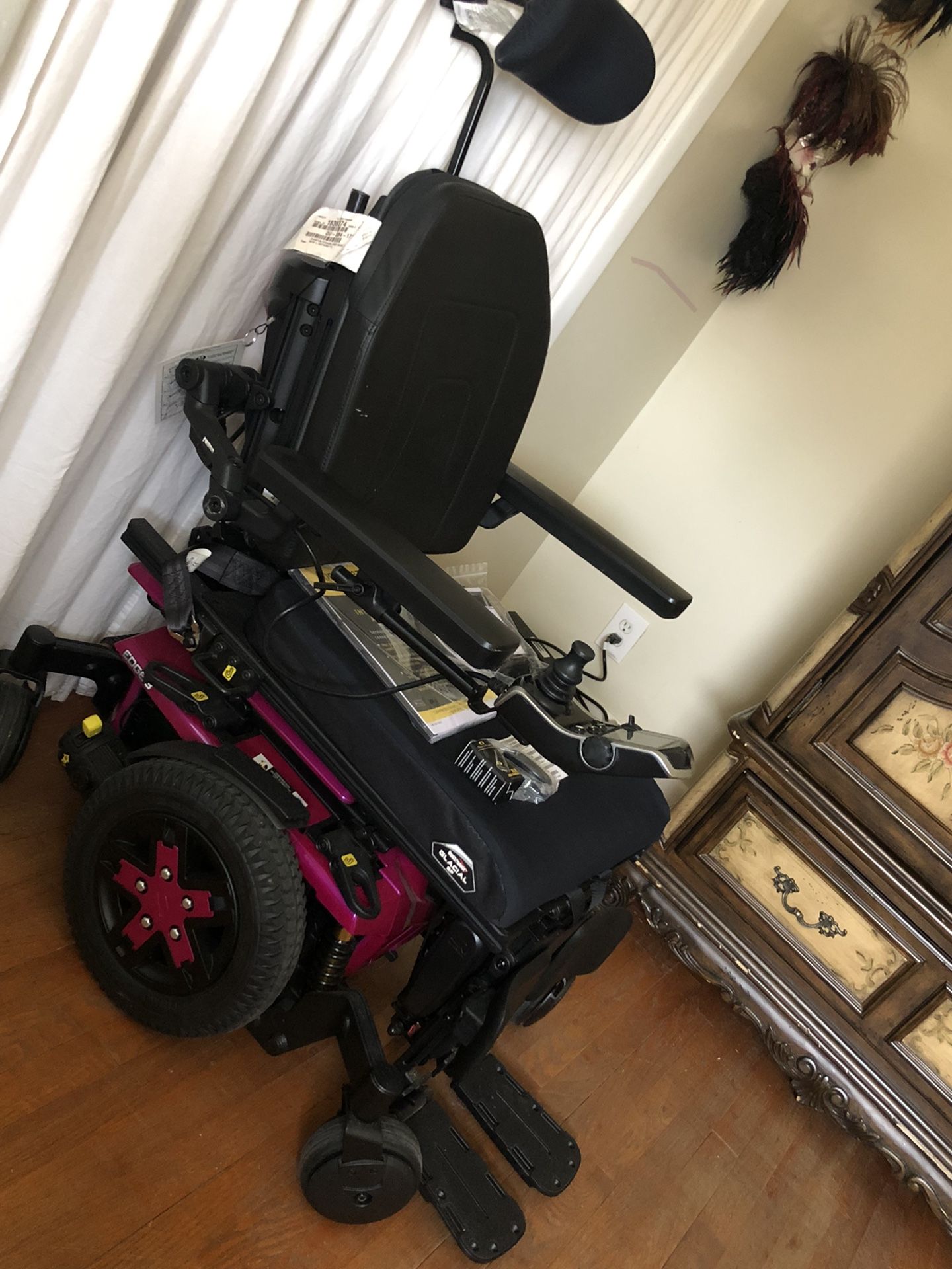 Quantum Q 6 Edge 3 3Mp-Ss Power Tilt & Recline Electric Chair