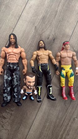 4 WWE Wrestler Lot