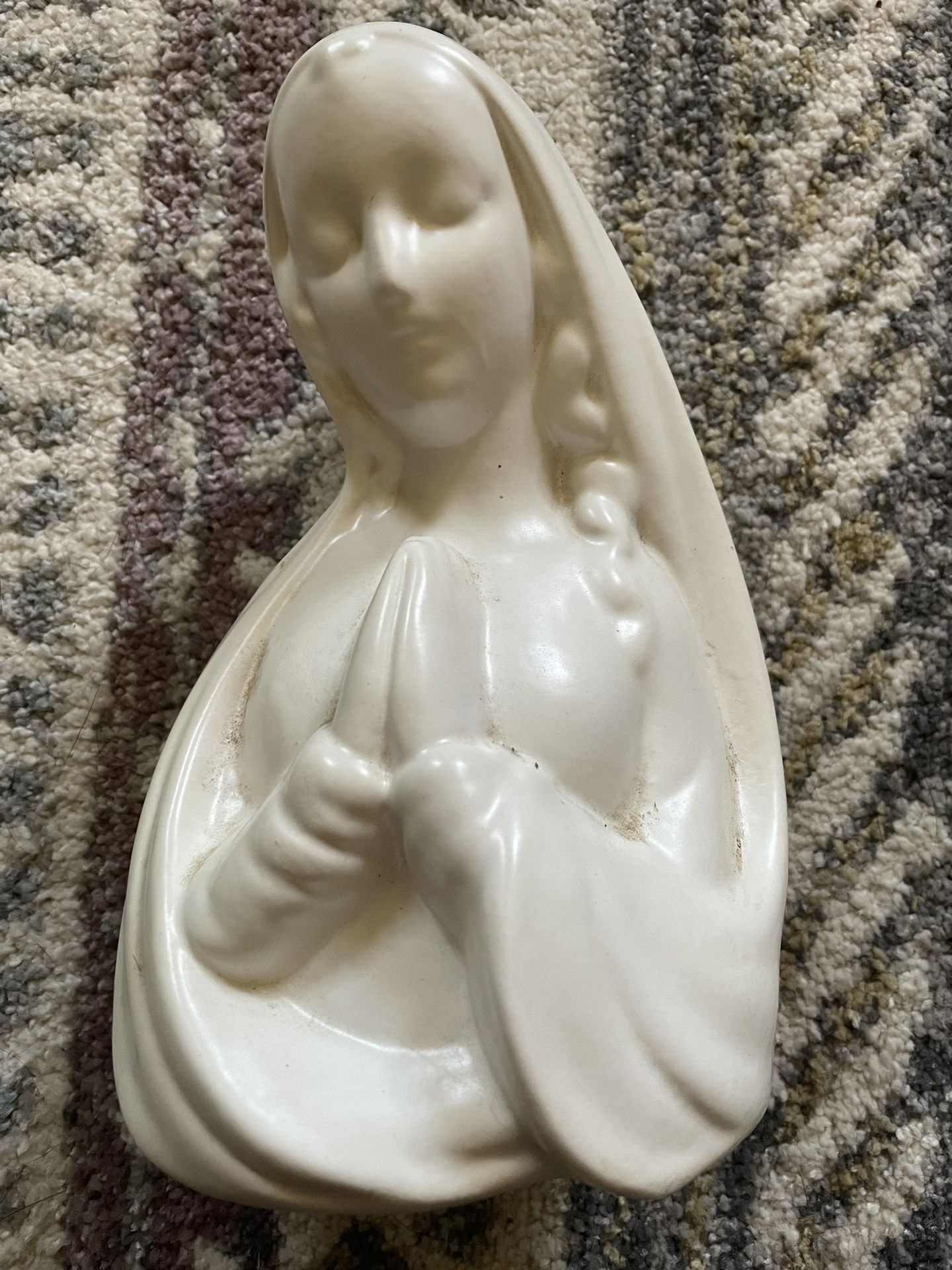 Vintage 8 inches tall Virgin Mary Statue