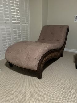 chaise lounge chair