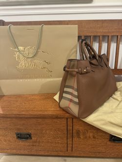 Burberry Tan House Check Derby Large Banner Tote