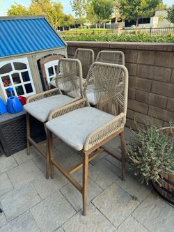 Four Free Chairs - Indoor Outdoor (pickup only)