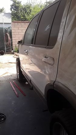Puertas para Ford explorer 2004