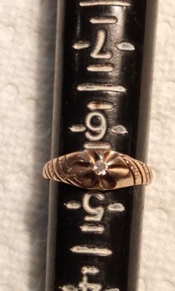 Art Deco 14k gold with mine cut diamond Ring