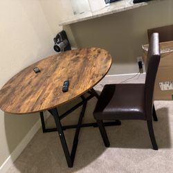 Dining Table + chairs included