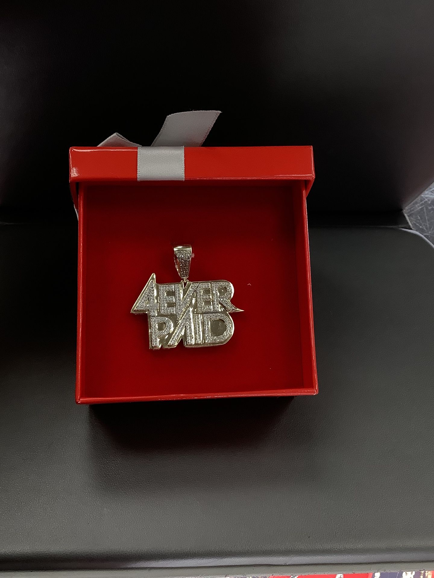 10k Yellow Gold 4Ever Paid Pendant