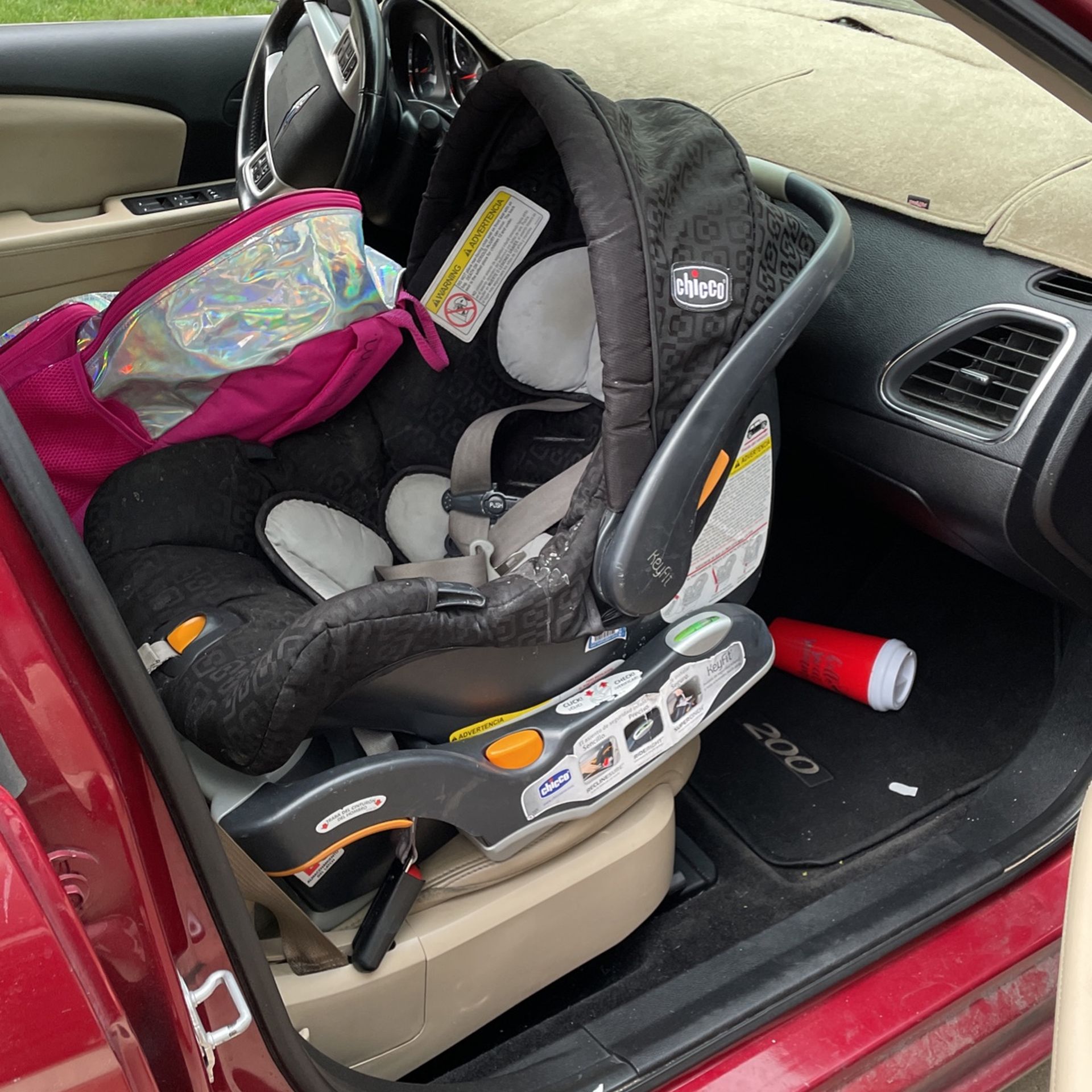 Chicco Car seat With Base