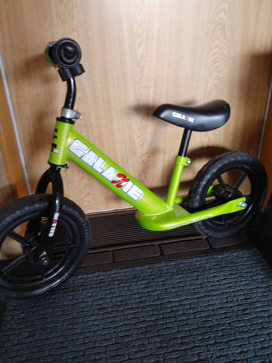 Galaxie Balance Bike for Sale in Woodinville WA OfferUp