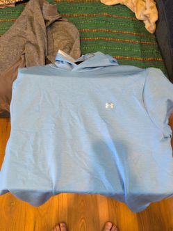Under Armour Light Blue Hoodie golf size large
