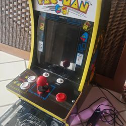 Arcade 1 Up Pac-Man Counter-Cade