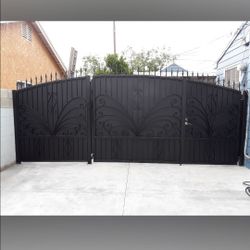 Side And Front Metal Gate