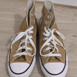 Women Converse High Top Mustard Yellow Size 8.5